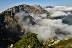 白馬三山から雲いずる