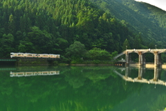 湖畔