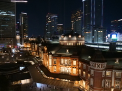 夜の東京駅