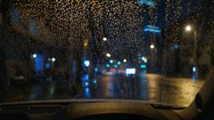 雨のドライブ