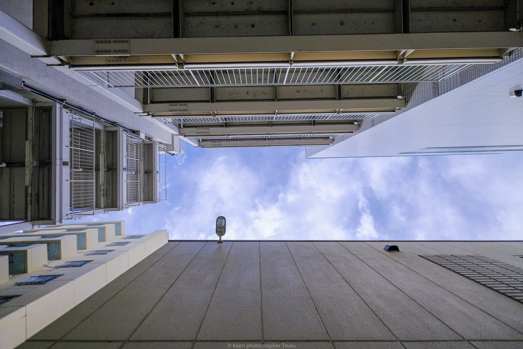 空2