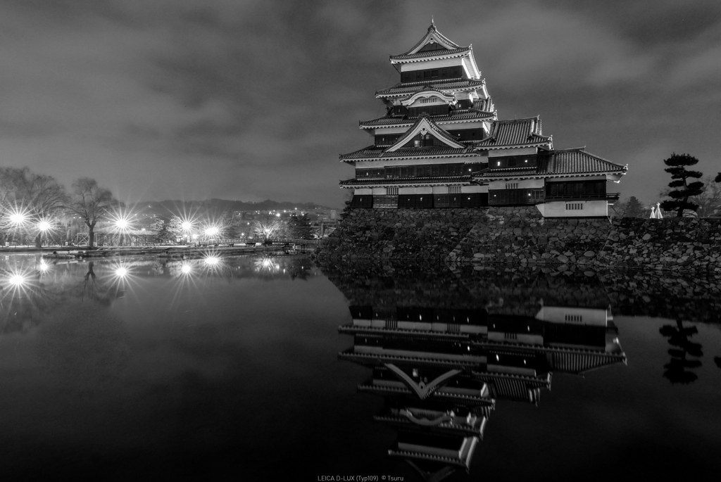 朝の城