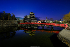 埋橋と天守閣