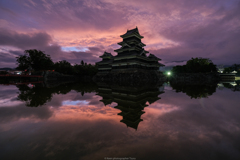 色付く雲、切れ間の青空