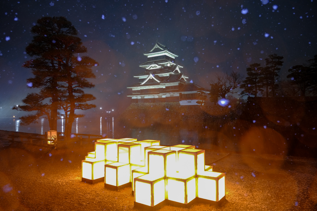 雪濡れのレンズにて