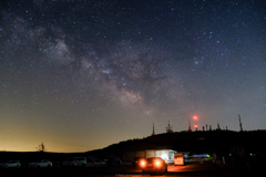 駐車場の宙
