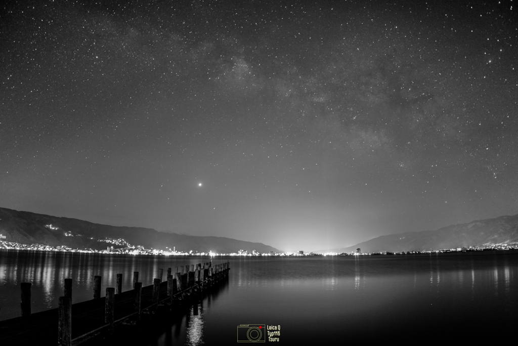 モノクロ星空