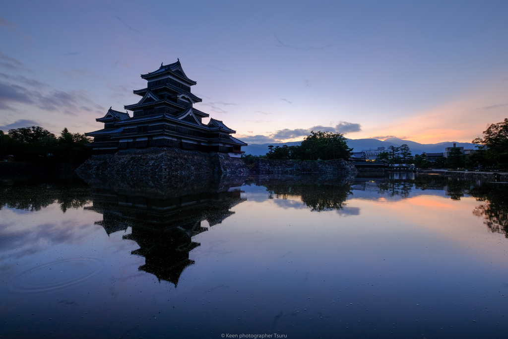 城の朝