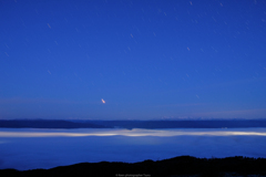 雲海に星が降る