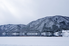 冬の湖