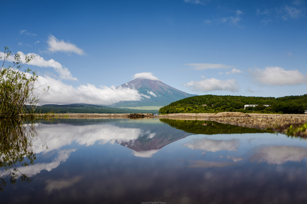 湖畔にて