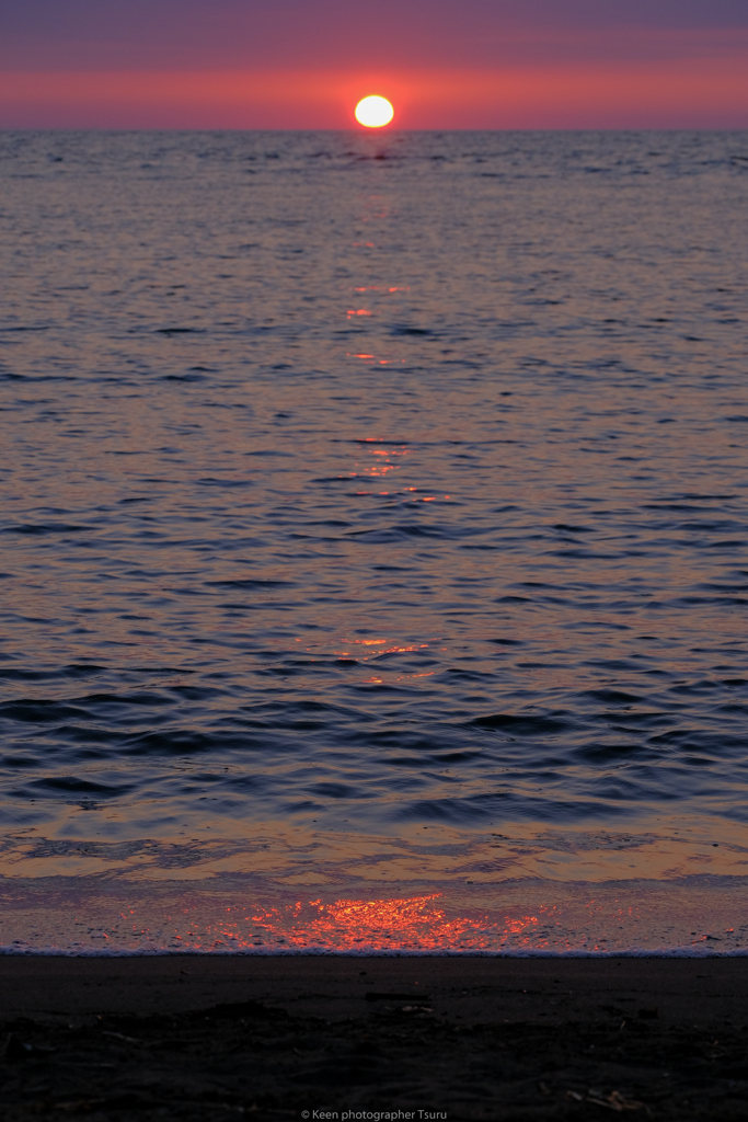 海に沈む