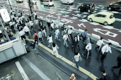 家路を急ぐ