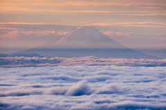 雲海の先に