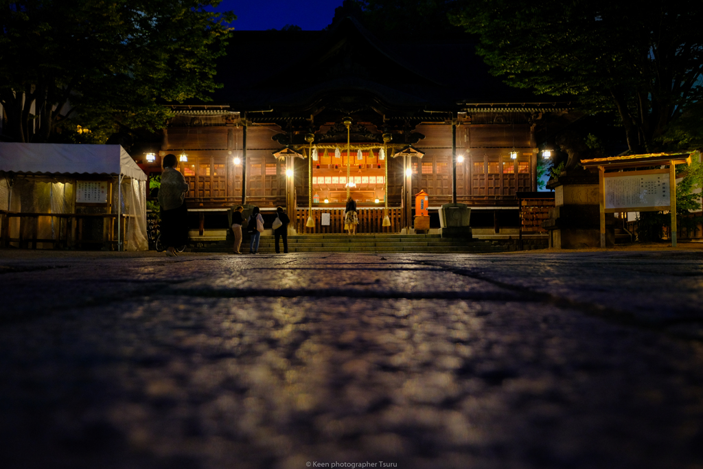 夕刻の四柱神社