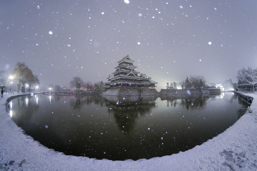 雪降る朝