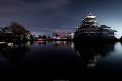 灯の消えた公園