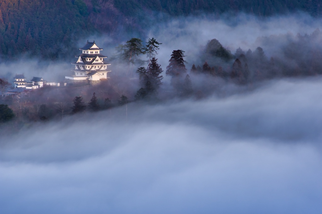 天空の積翠城