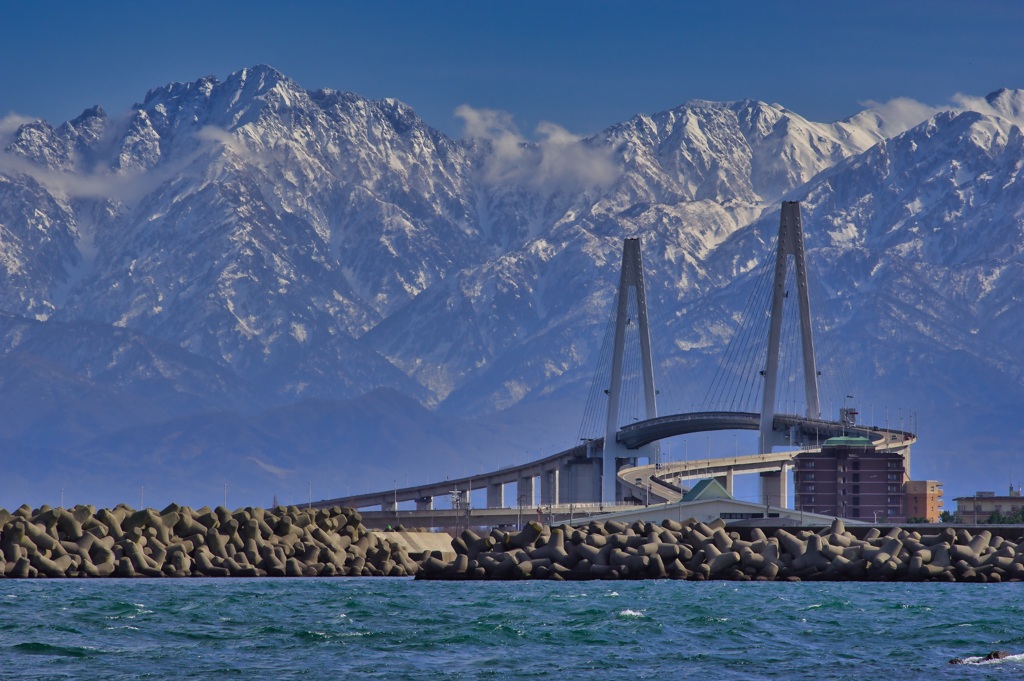 剱岳&新湊大橋