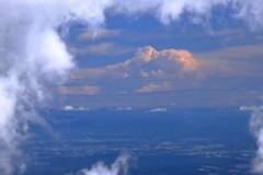 雲の切れ間から