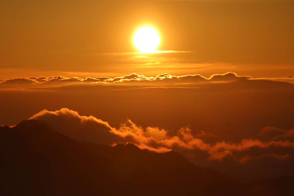 石鎚山の朝日