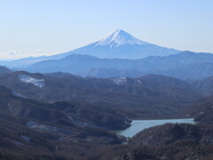 大菩薩嶺　雷岩より富士山