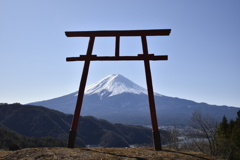 富士山と鳥居