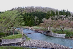 山里の吊橋