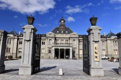 山形　文翔館正門