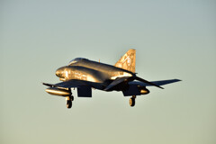 夕陽に向かって