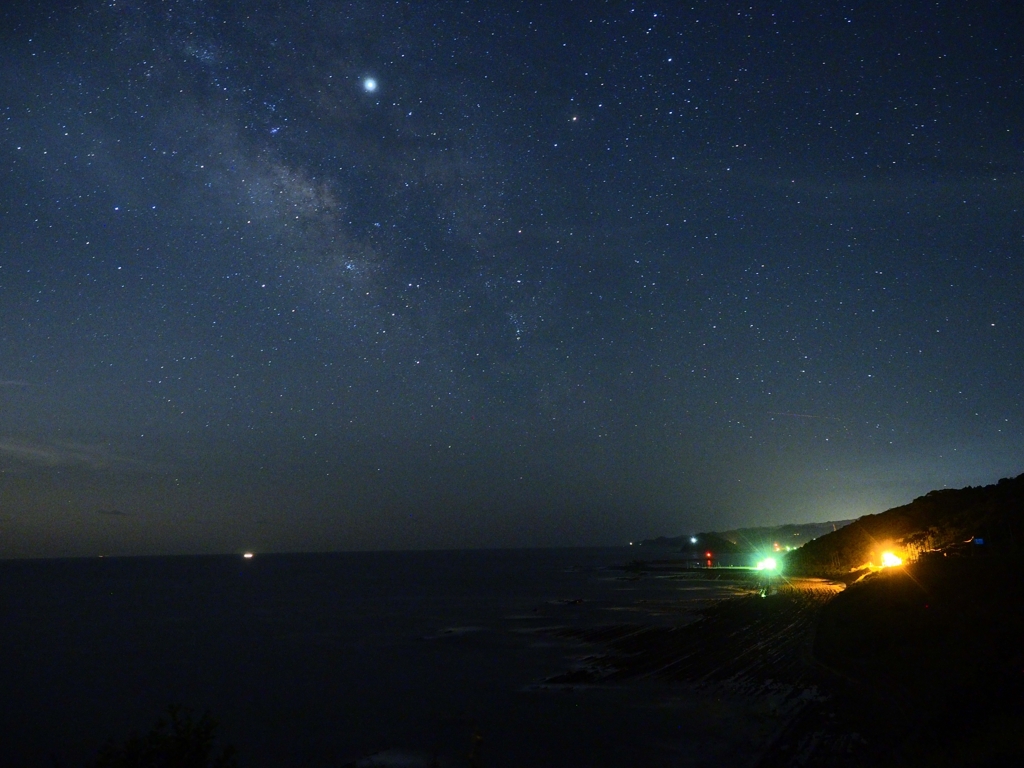 海と星と