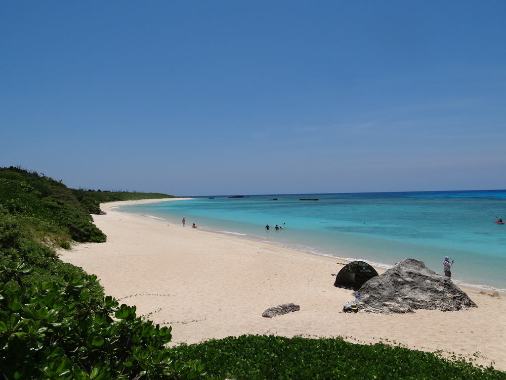 そこは青い海