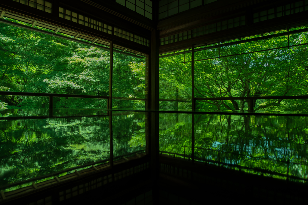 瑠璃光院