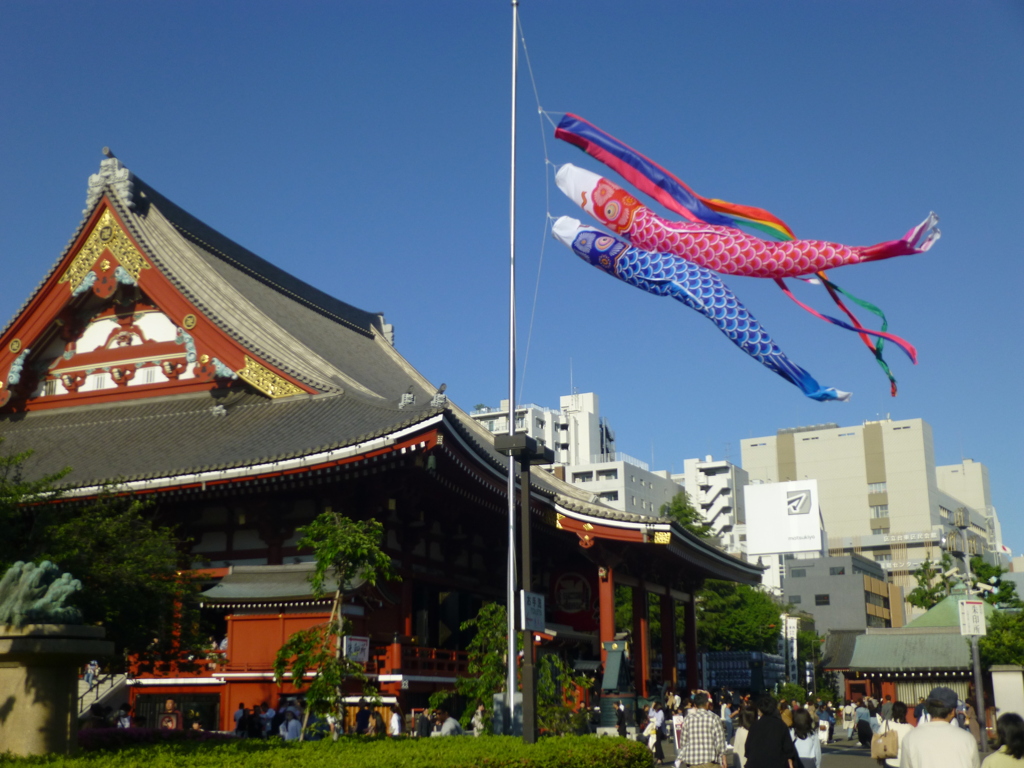 浅草寺の鯉のぼり（コンデジシリーズ）