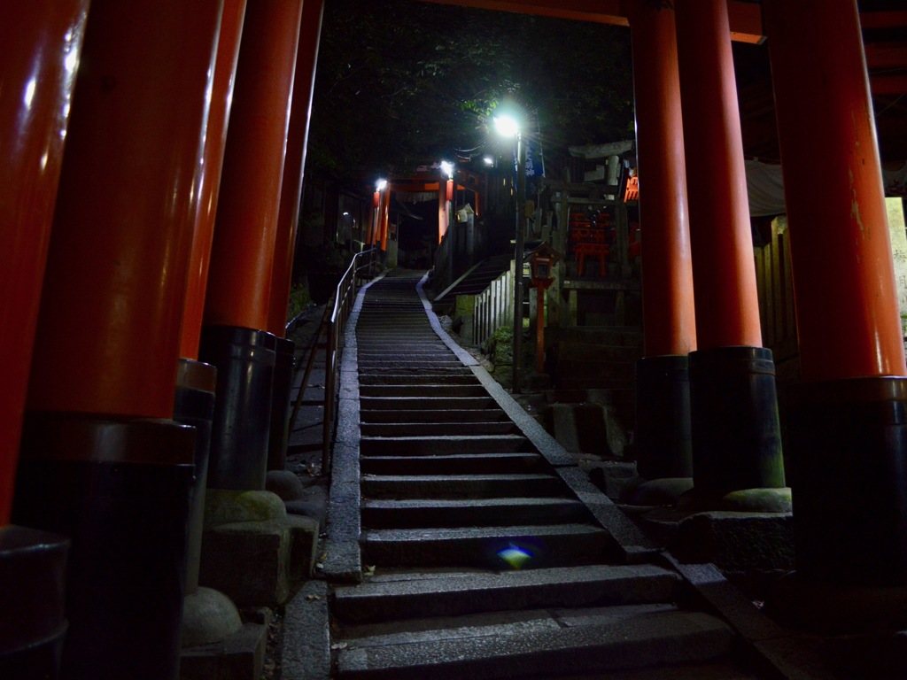 夜の伏見稲荷大社　06