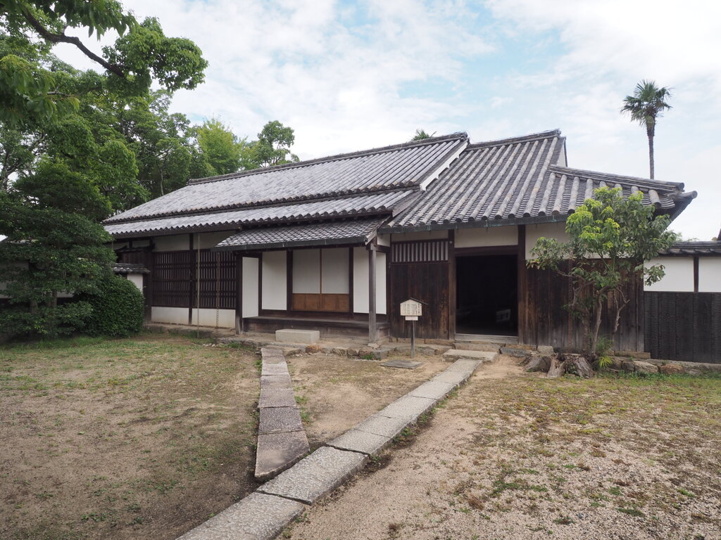 主屋