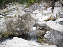 鬼の穴