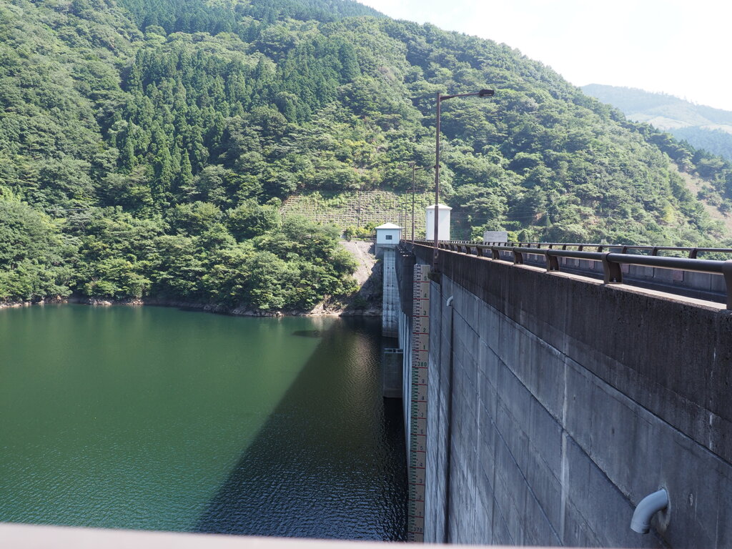 津川