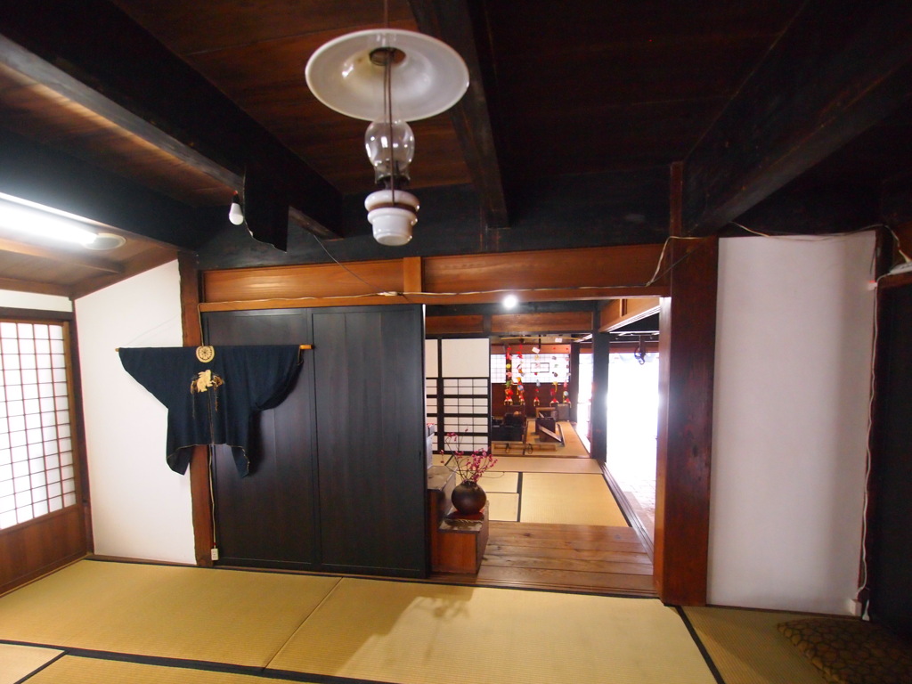 居間
