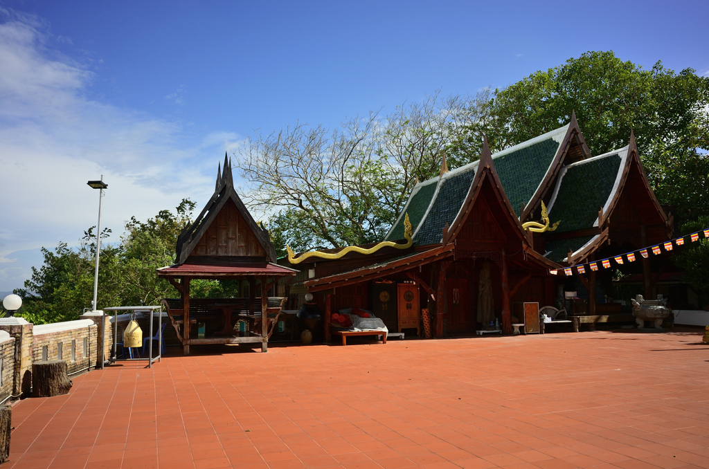 山の上のお寺５