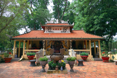 フン王朝寺院