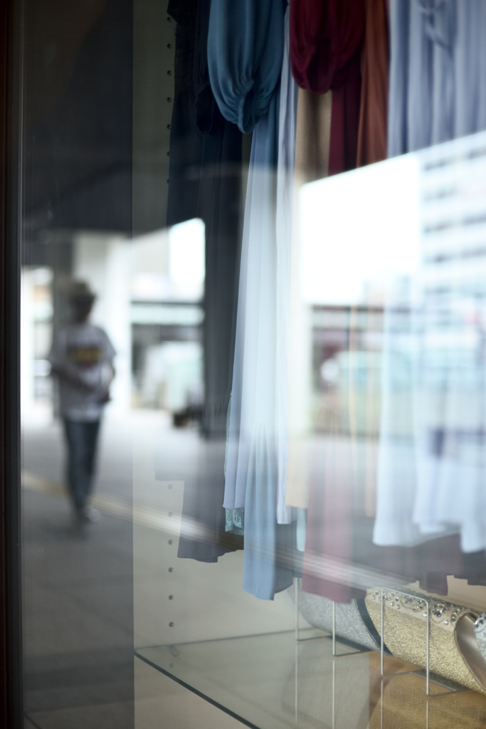 服なら買える