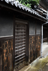 焼き板壁の家