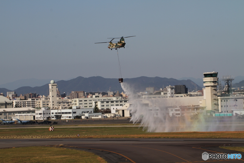 小牧基地　前日予行で虹が出た。