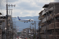 撤去された歩道橋　B777-300