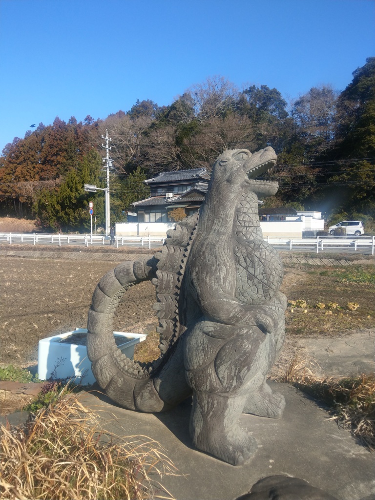 三重県亀山市で見つけた。平成ゴジラ