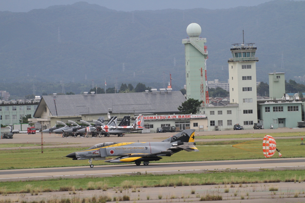 小松基地航空祭　展示機体到着