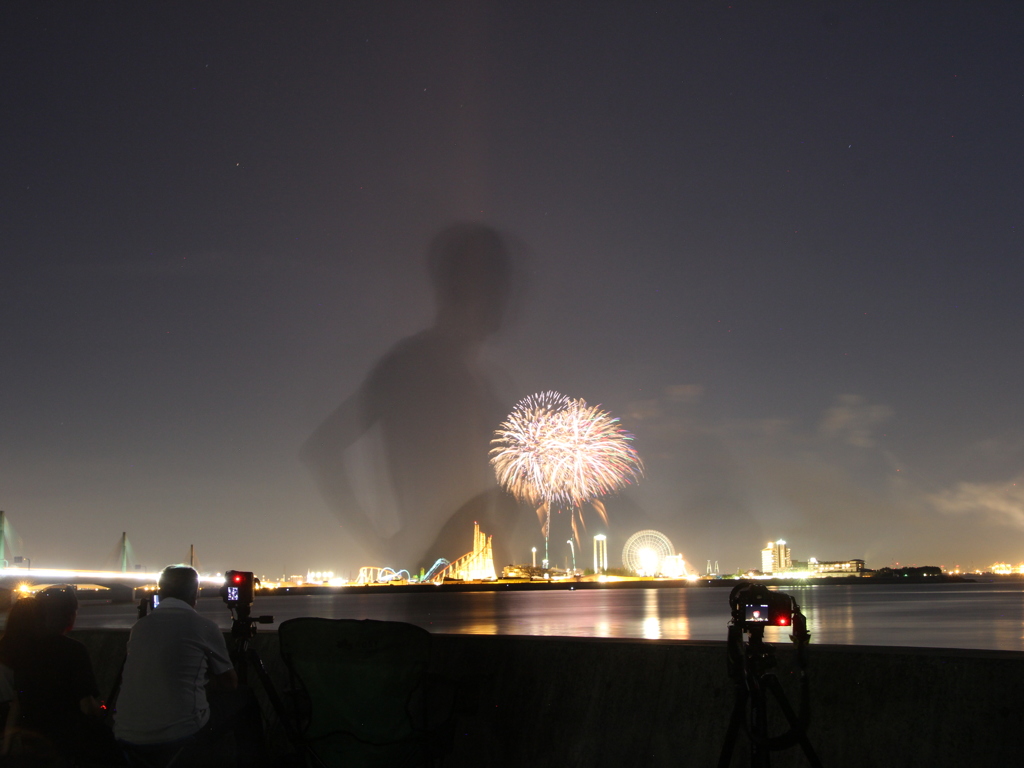 ナガシマスパーランド花火大会巨神兵現れる