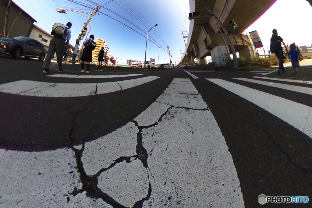 通学どきの横断歩道