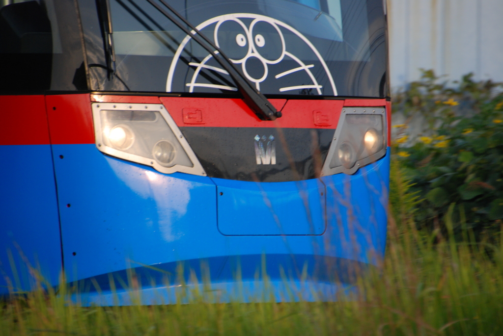 ドラえもん電車万葉線